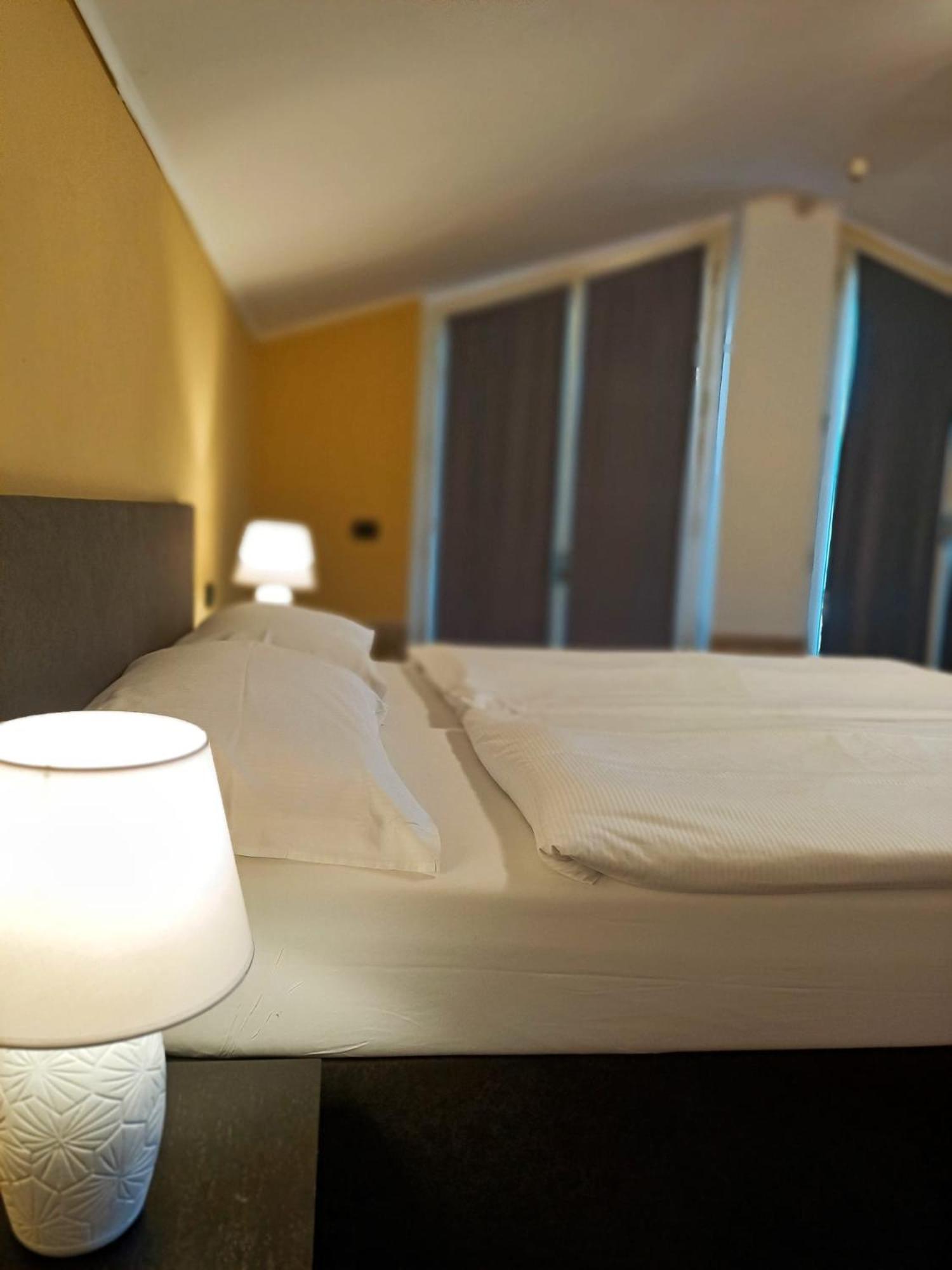 Aquazzurra Resort & Aparthotel Cannobio Ngoại thất bức ảnh